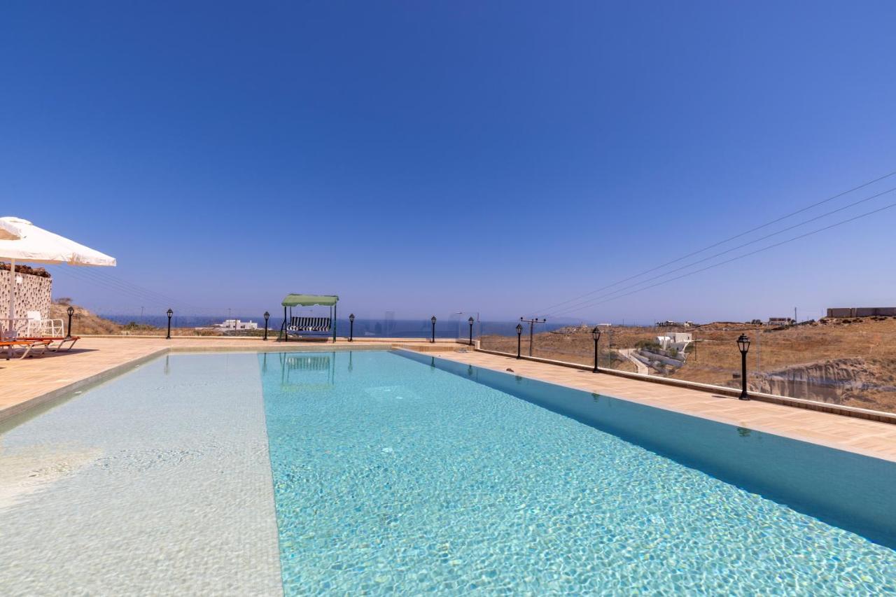 Villa Ostrich Fira  Exterior photo