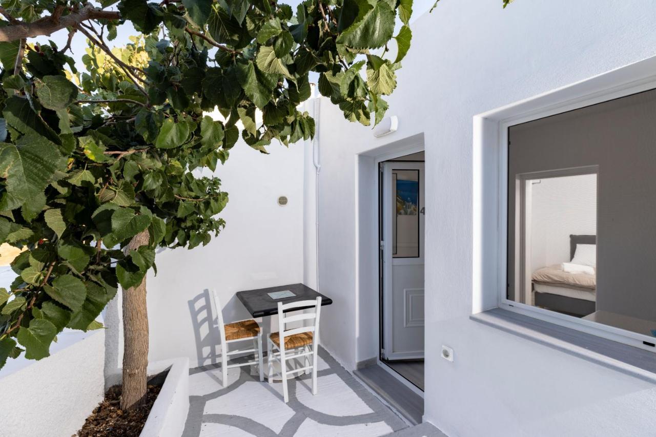 Villa Ostrich Fira  Exterior photo